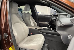 ruskea (beige) Lexus UX 2021 kuva 30.