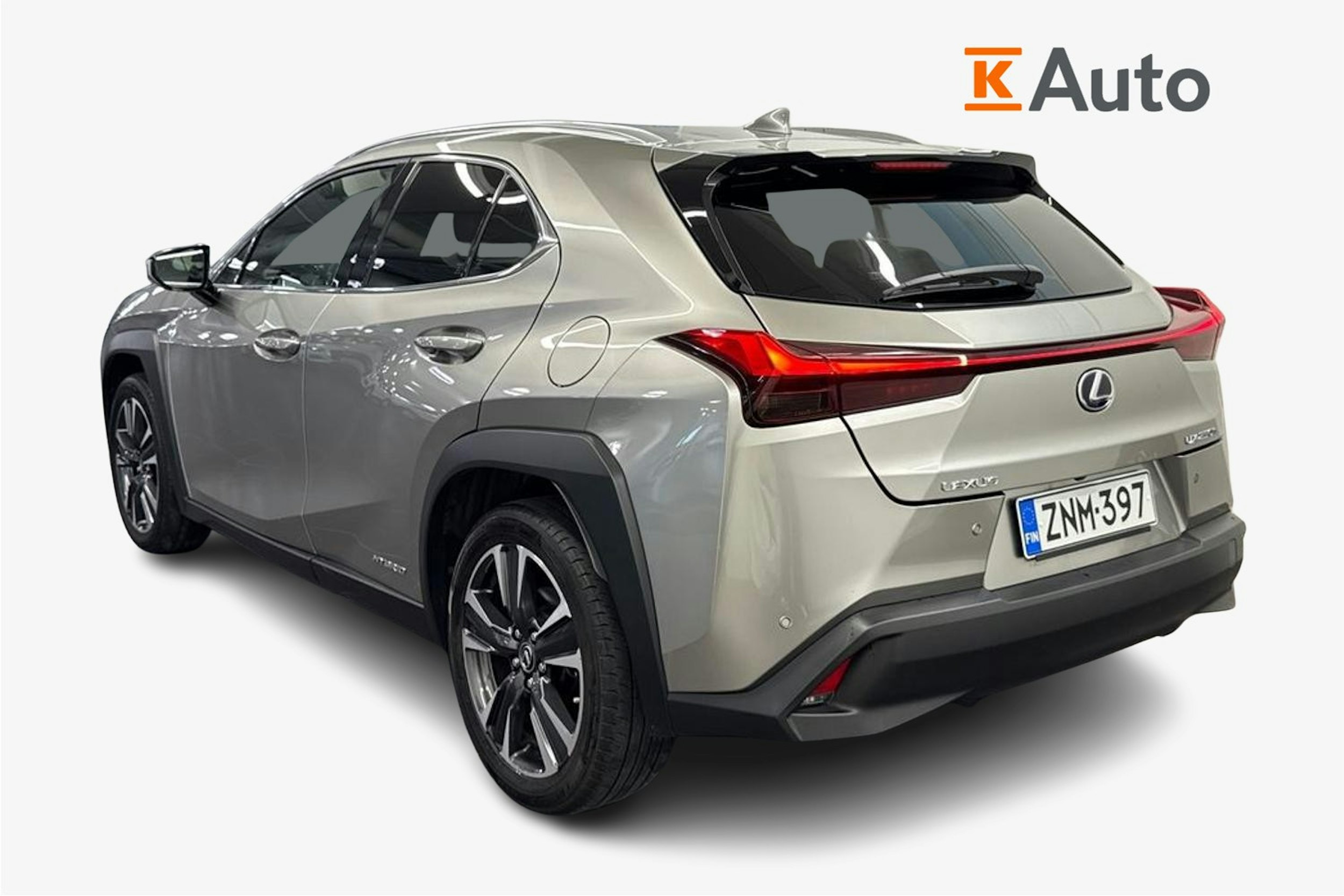 hopea Lexus UX 2021 kuva 2.