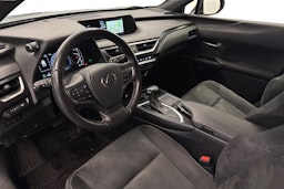 hopea Lexus UX 2021 kuva 7.