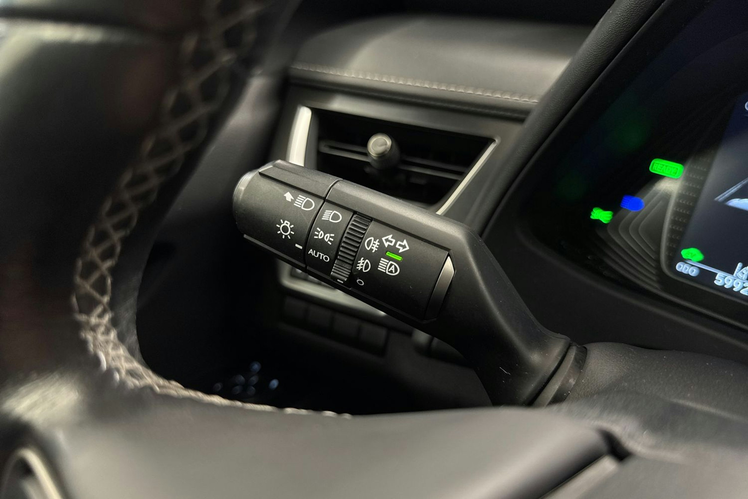 hopea Lexus UX 2021 kuva 23.