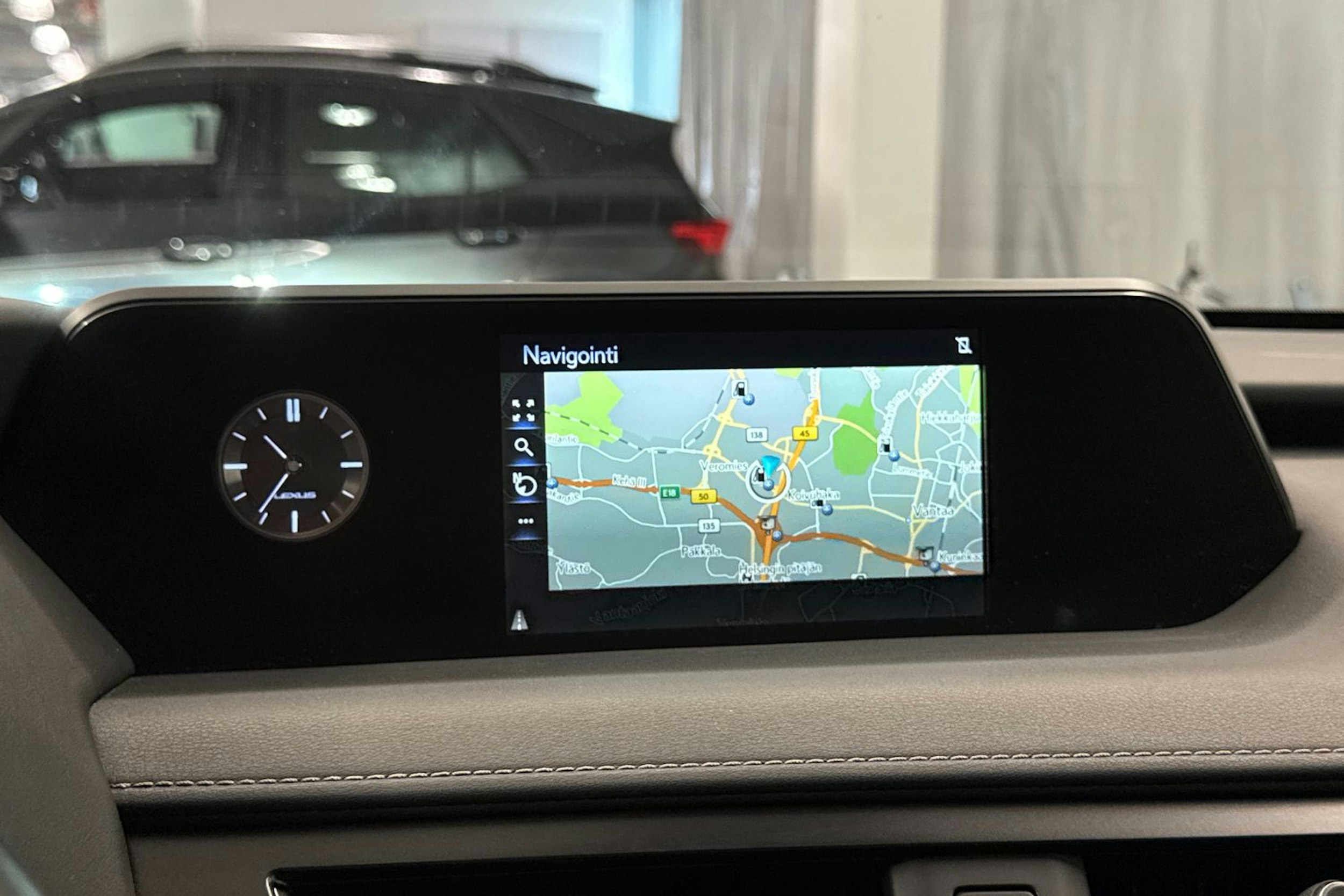 hopea Lexus UX 2021 kuva 31.