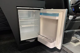 harmaa MAN TGE 2023 kuva 34.