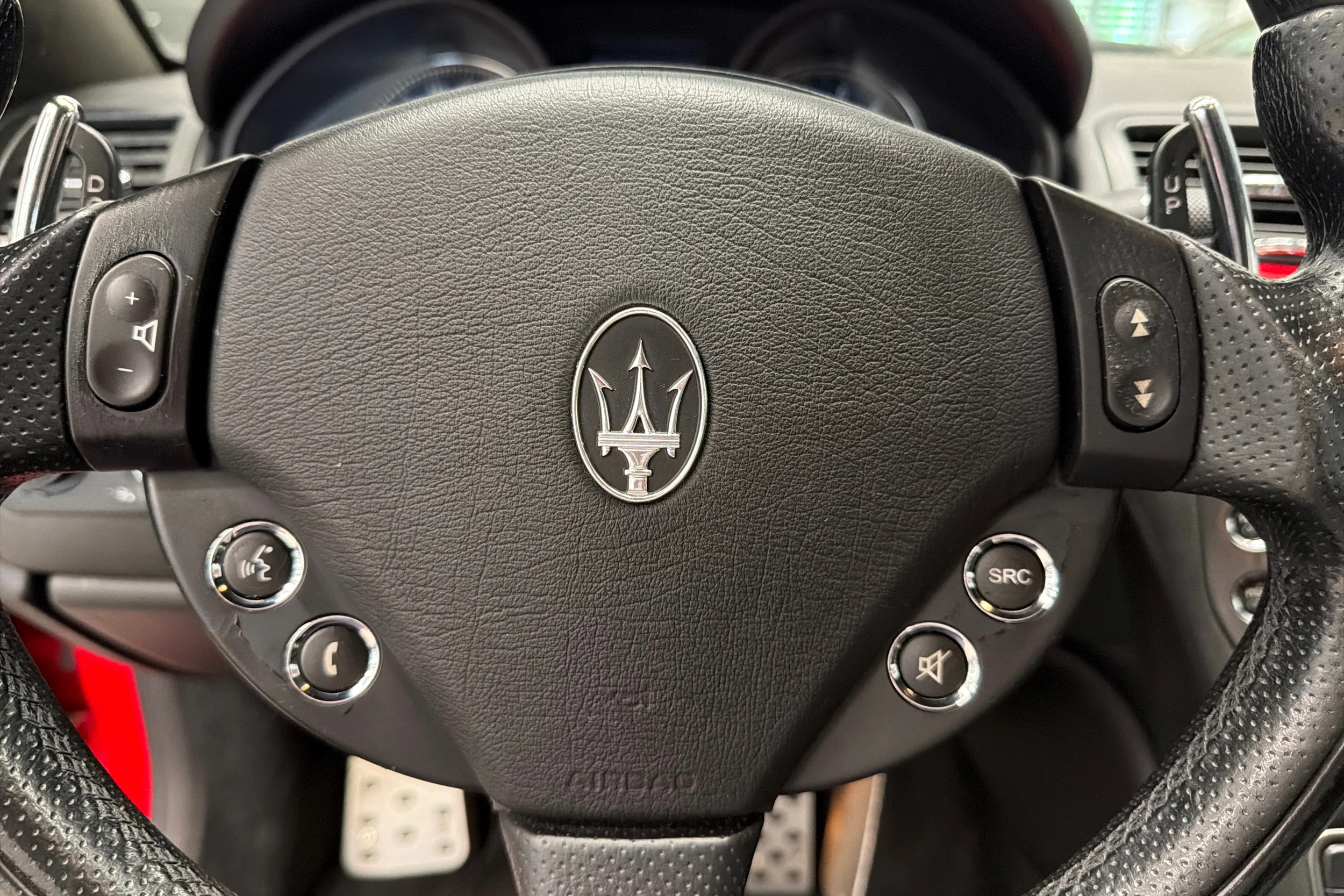 Punainen Maserati GranTurismo 2008 kuva 12.