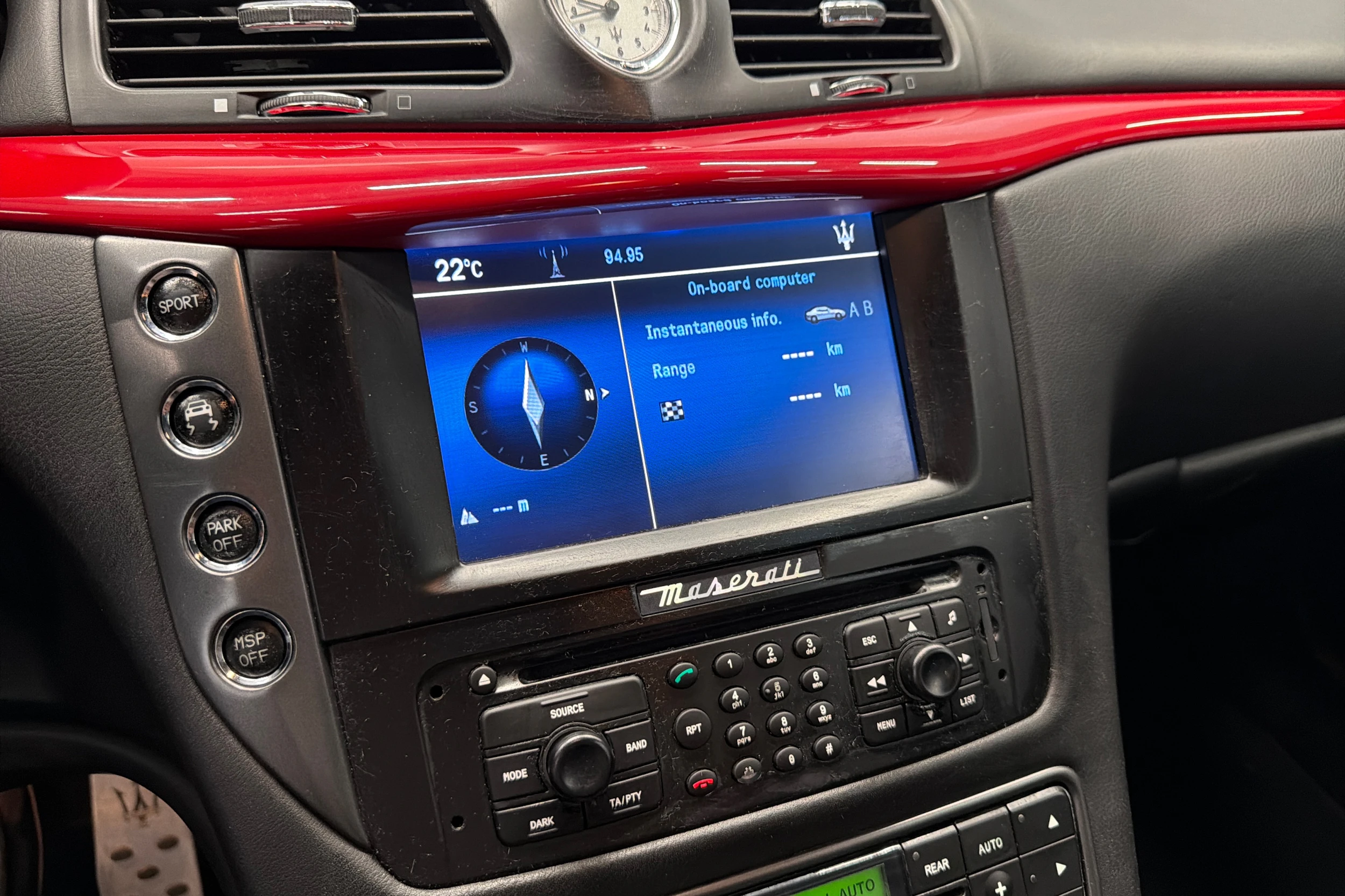Punainen Maserati GranTurismo 2008 kuva 15.