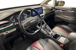 valkoinen Maxus Euniq 5 2021 kuva 7.