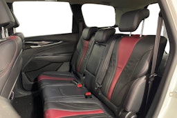 valkoinen Maxus Euniq 5 2021 kuva 10.