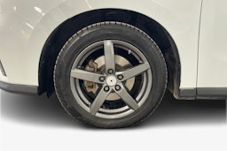 valkoinen Maxus Euniq 5 2021 kuva 11.