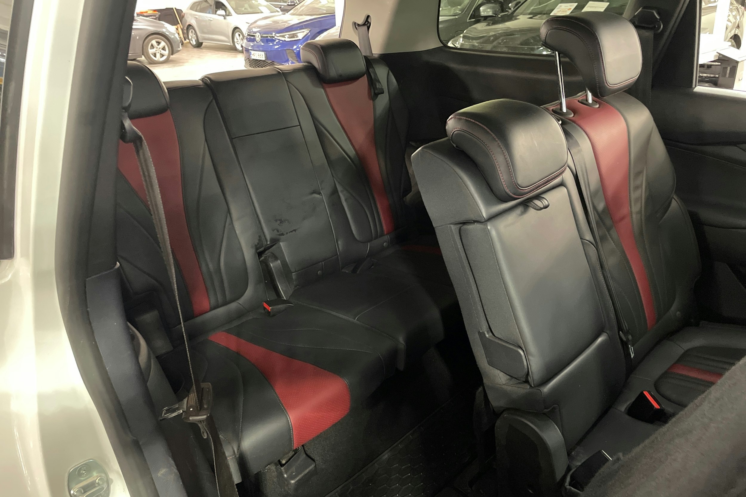 valkoinen Maxus Euniq 5 2021 kuva 19.