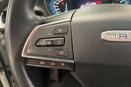 valkoinen Maxus Euniq 5 2021 kuva 23.