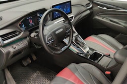 Harmaa MAXUS Euniq 5 2022 kuva 7.
