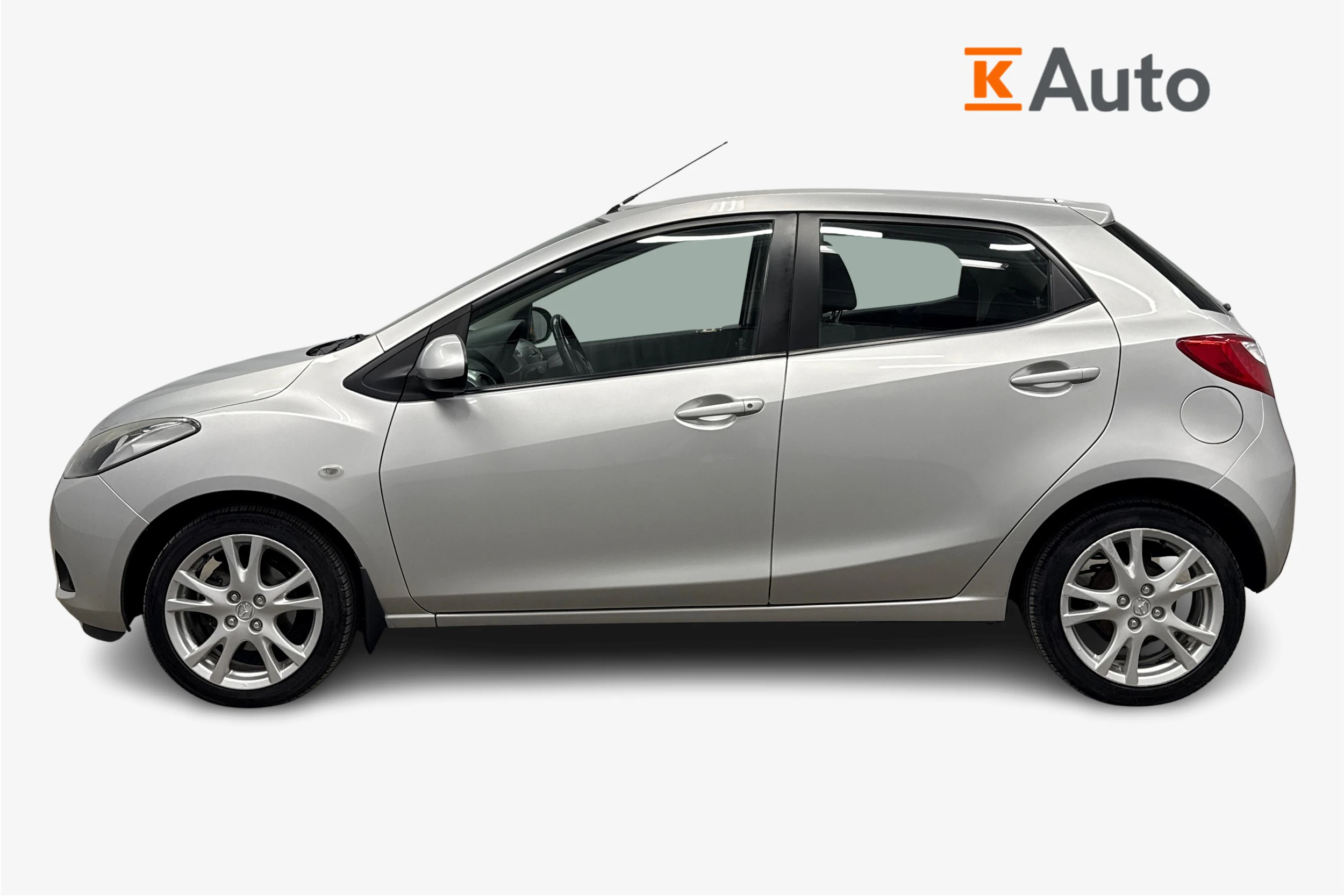 harmaa Mazda 2 2010 kuva 5.