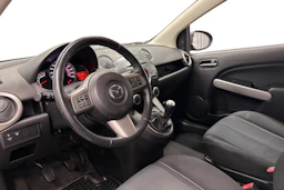 harmaa Mazda 2 2010 kuva 6.