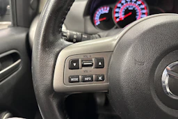 harmaa Mazda 2 2010 kuva 12.