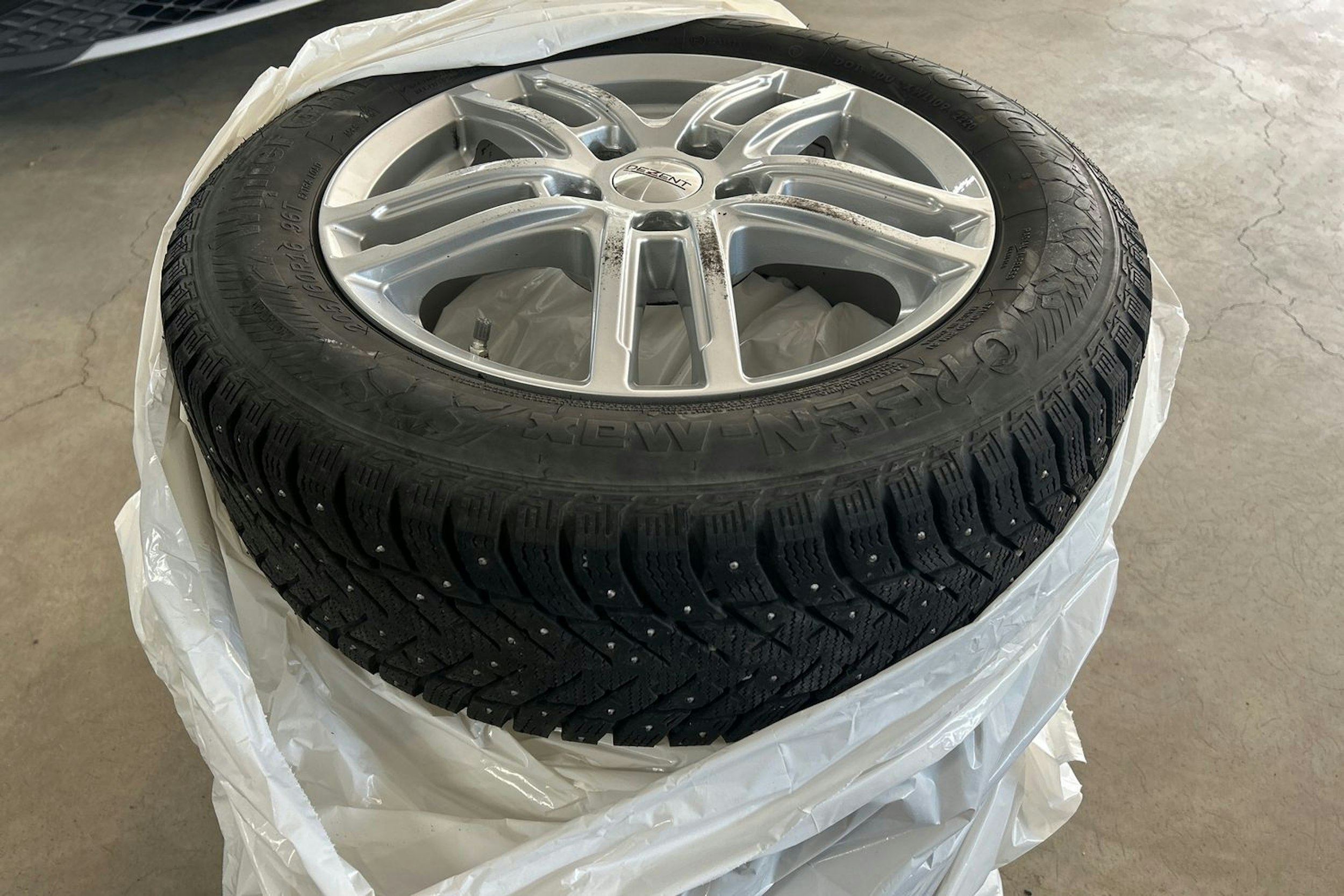 Musta Mazda 3 2016 kuva 13.
