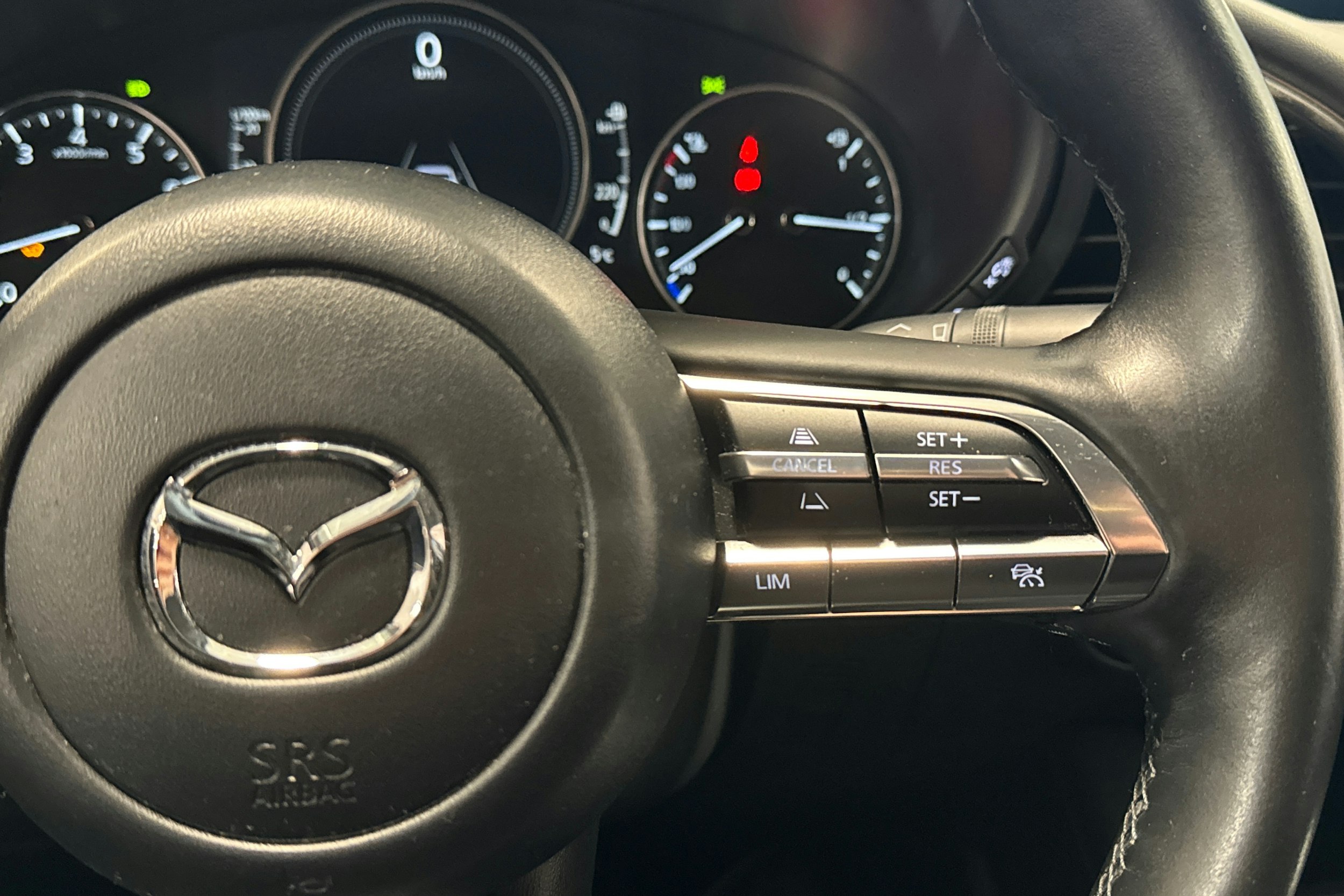 met. harmaa Mazda 3 2021 kuva 18.