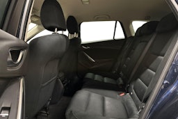 sininen Mazda 6 2015 kuva 10.