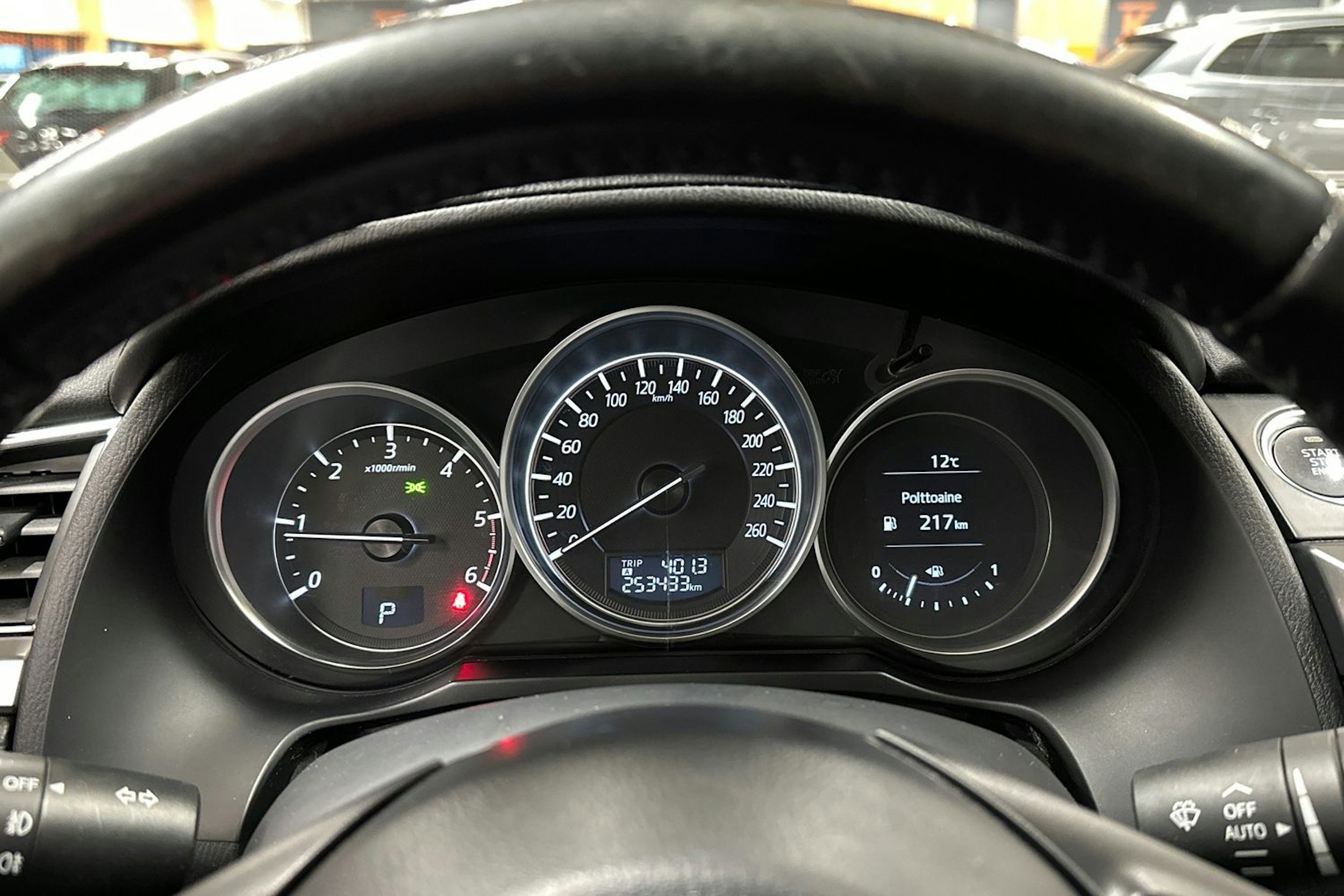 sininen Mazda 6 2015 kuva 20.