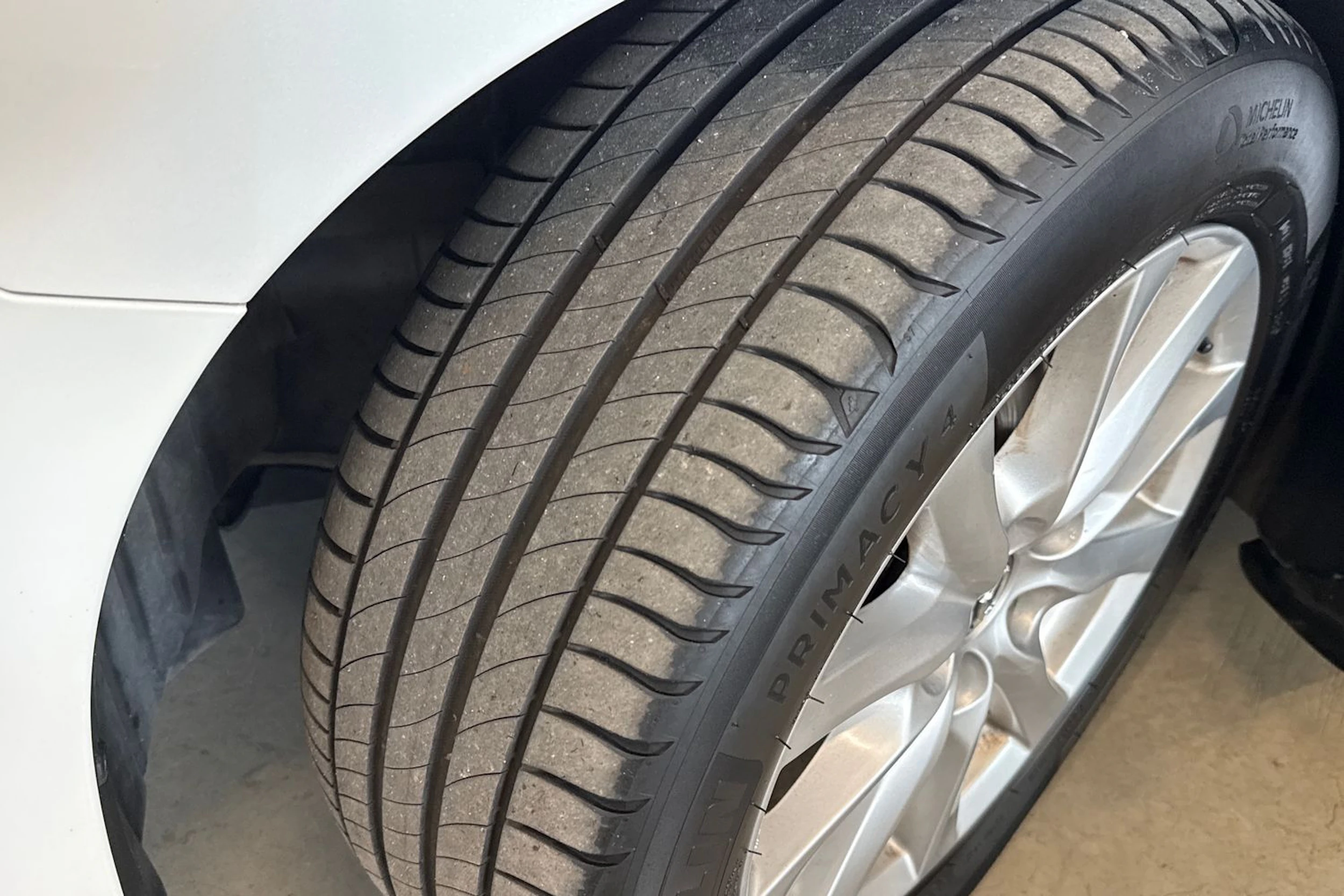 valkoinen Mazda 6 2016 kuva 10.