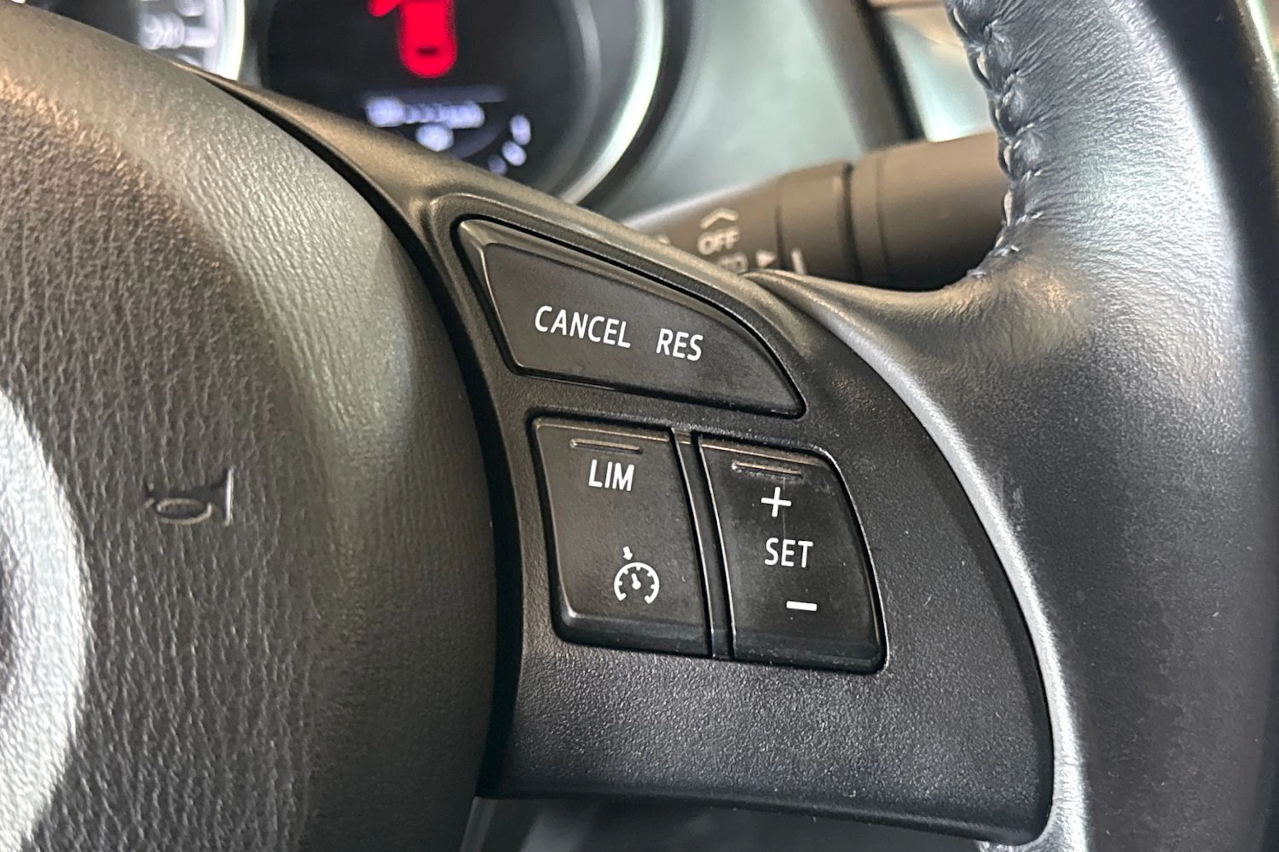valkoinen Mazda 6 2016 kuva 14.
