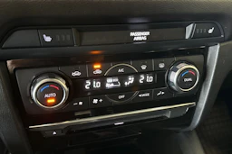 valkoinen Mazda 6 2016 kuva 17.