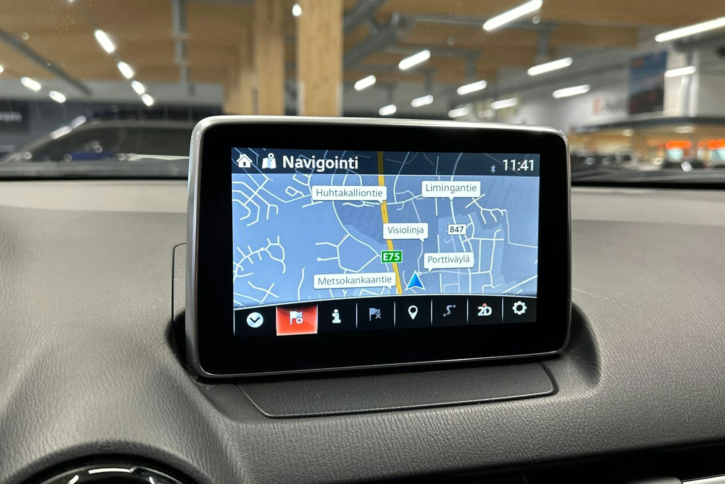 valkoinen Mazda CX-3 2016 kuva 20.