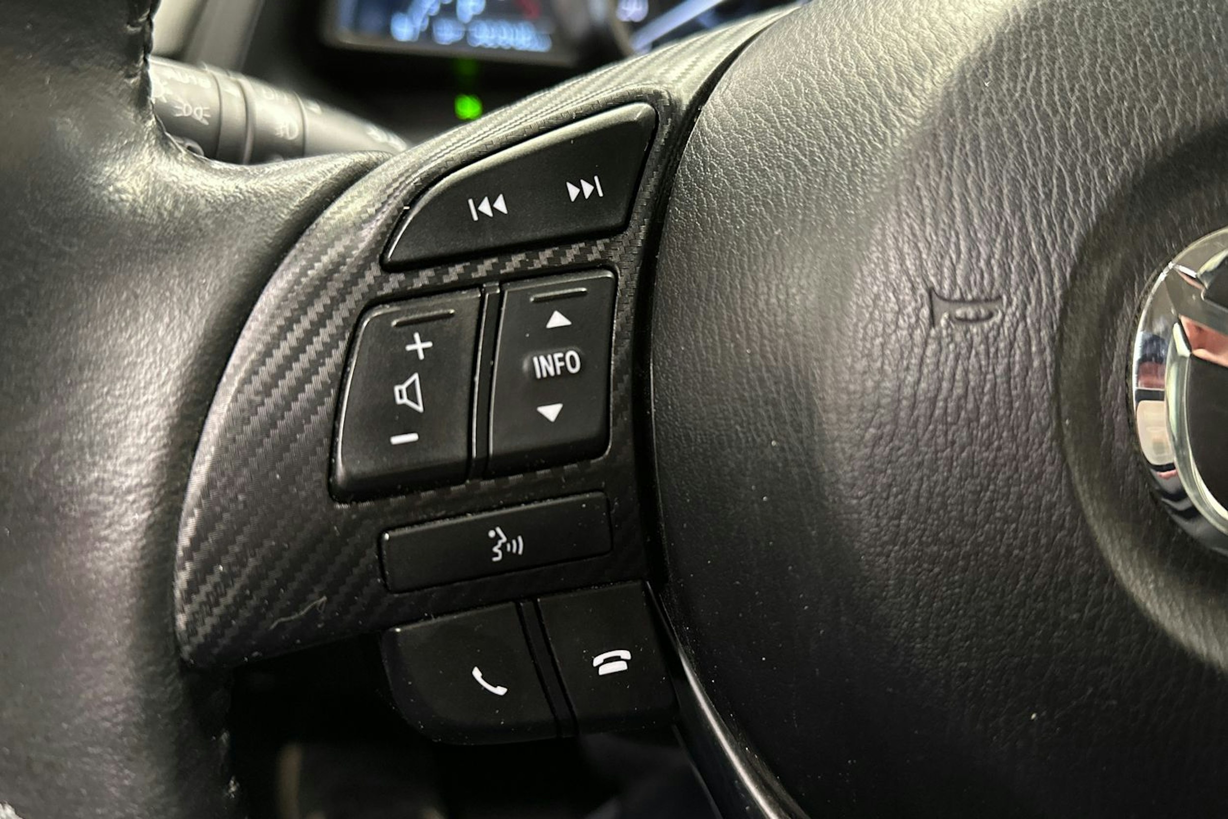 valkoinen Mazda CX-3 2016 kuva 25.