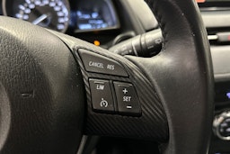 valkoinen Mazda CX-3 2016 kuva 26.
