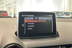 valkoinen Mazda CX-3 2016 kuva 20.