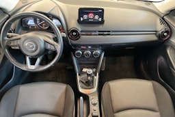 Musta Mazda cx-3 2017 kuva 9.