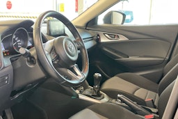 Musta Mazda cx-3 2017 kuva 16.