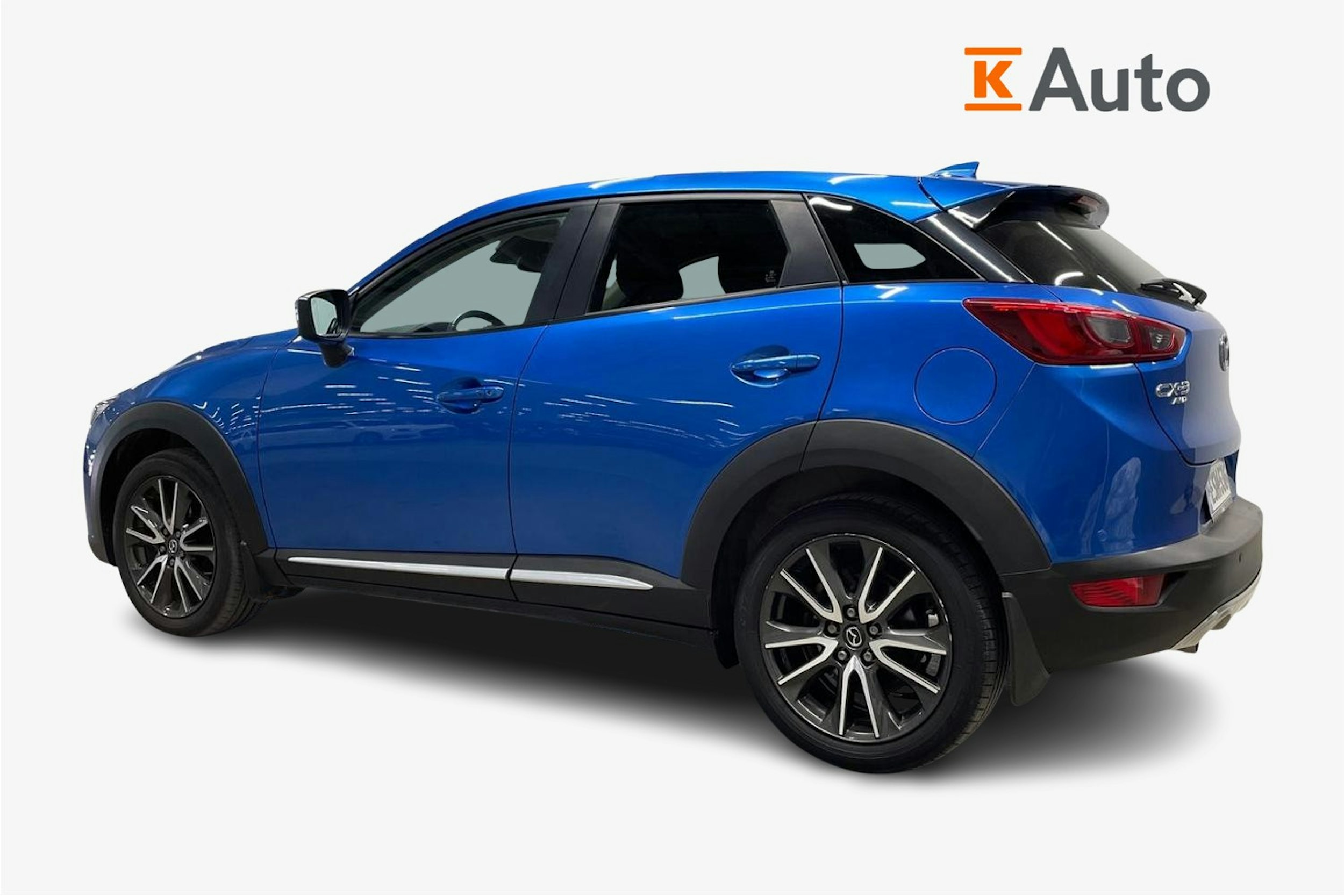 Sininen Mazda cx-3 2017 kuva 2.