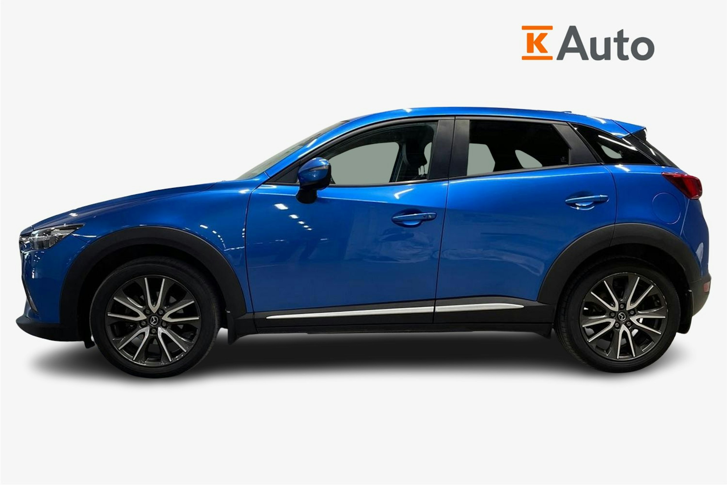 Sininen Mazda cx-3 2017 kuva 5.