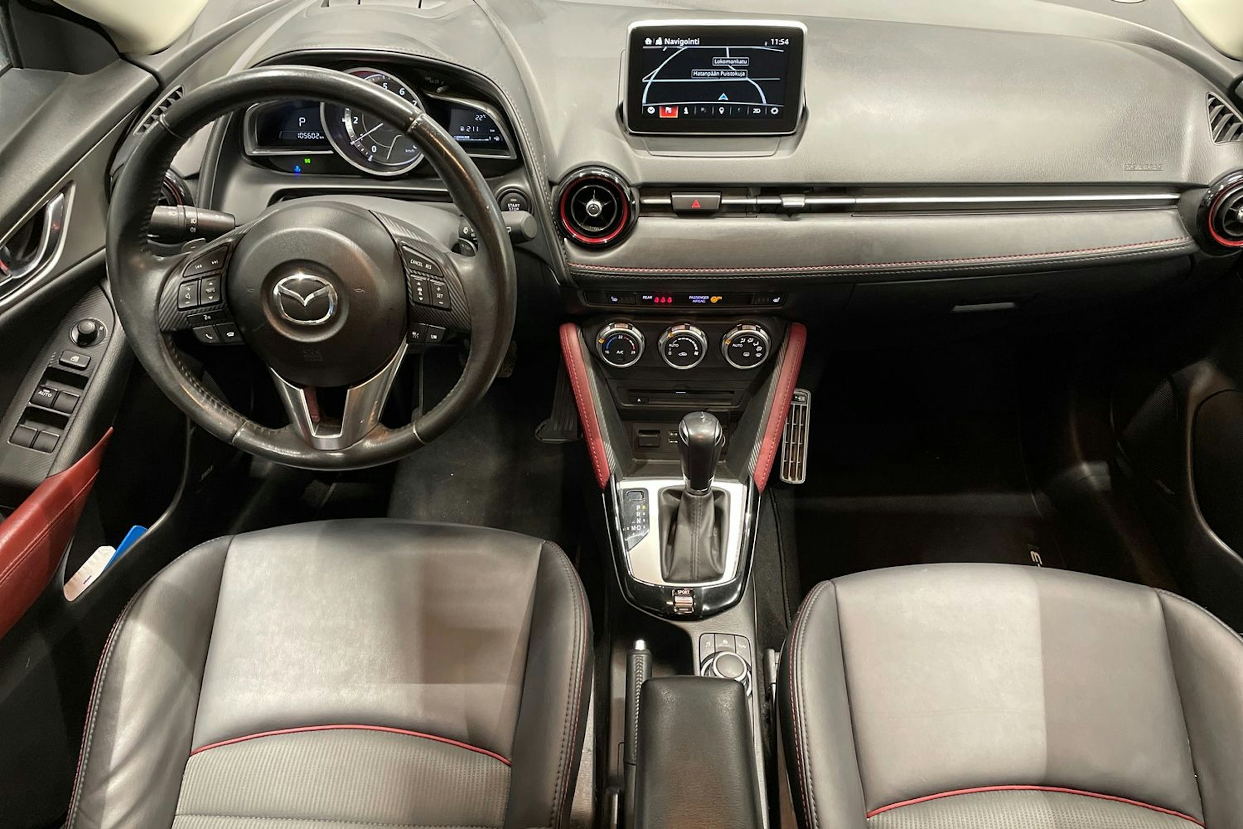 Sininen Mazda cx-3 2017 kuva 7.