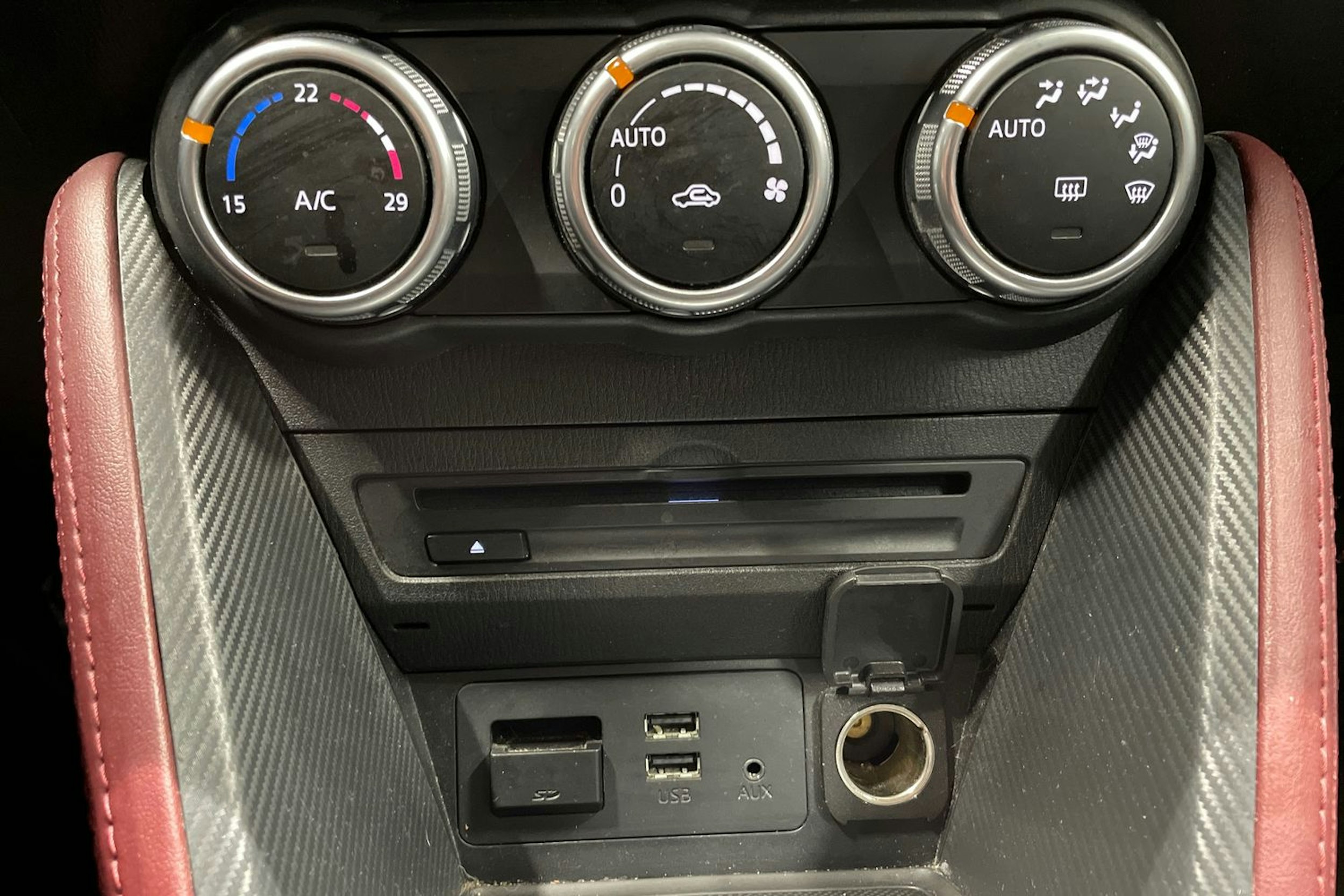 Sininen Mazda cx-3 2017 kuva 18.