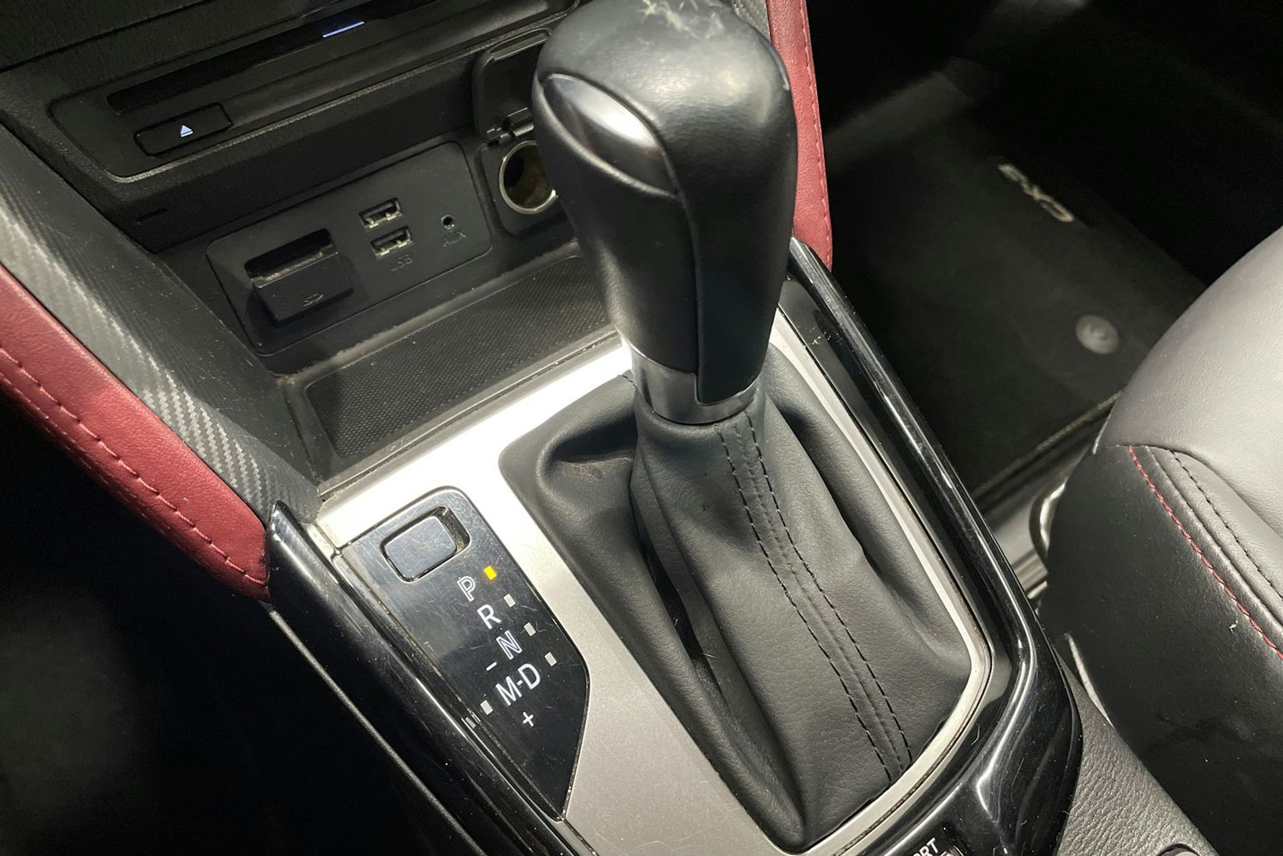 Sininen Mazda cx-3 2017 kuva 26.