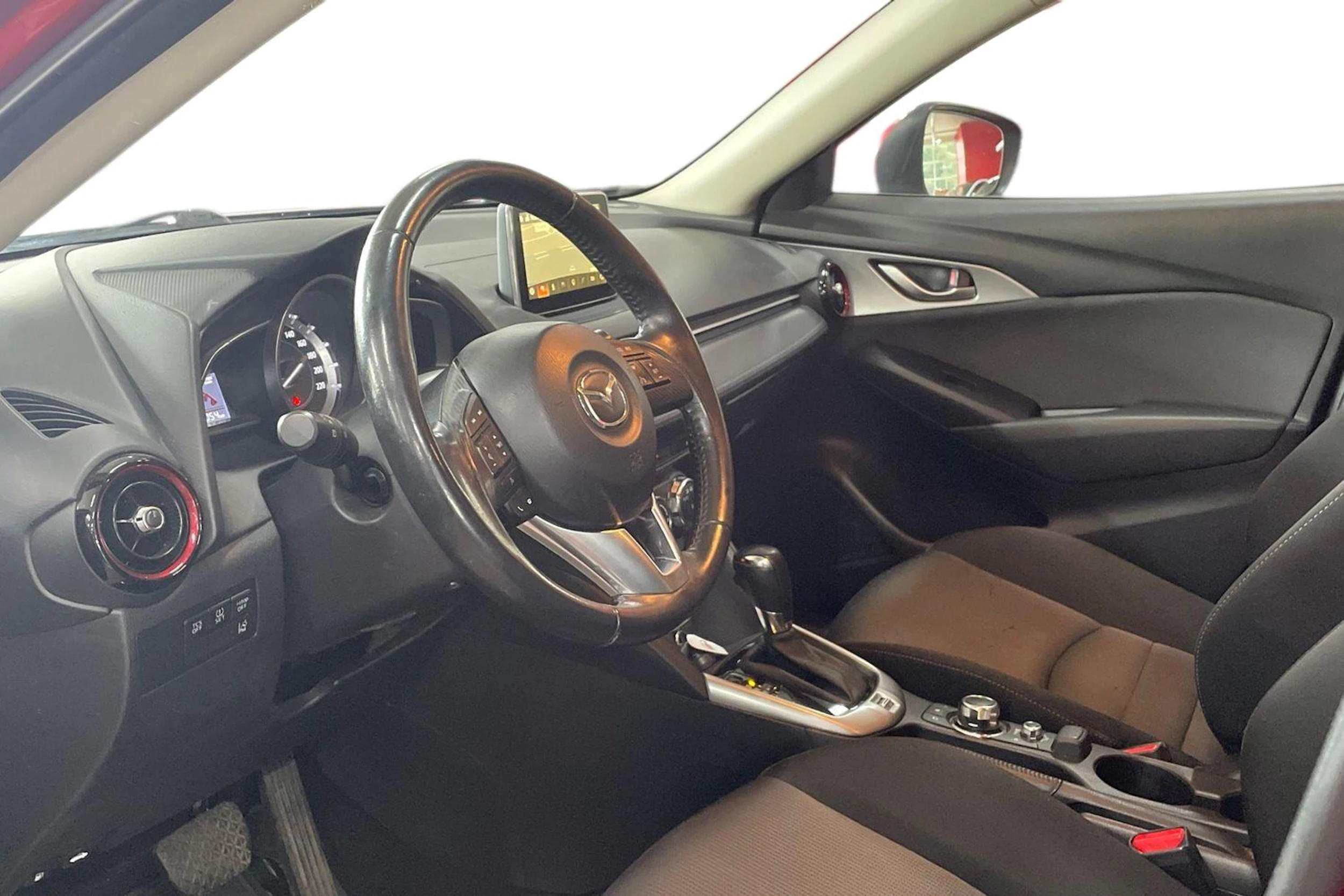 Punainen Mazda cx-3 2017 kuva 3.