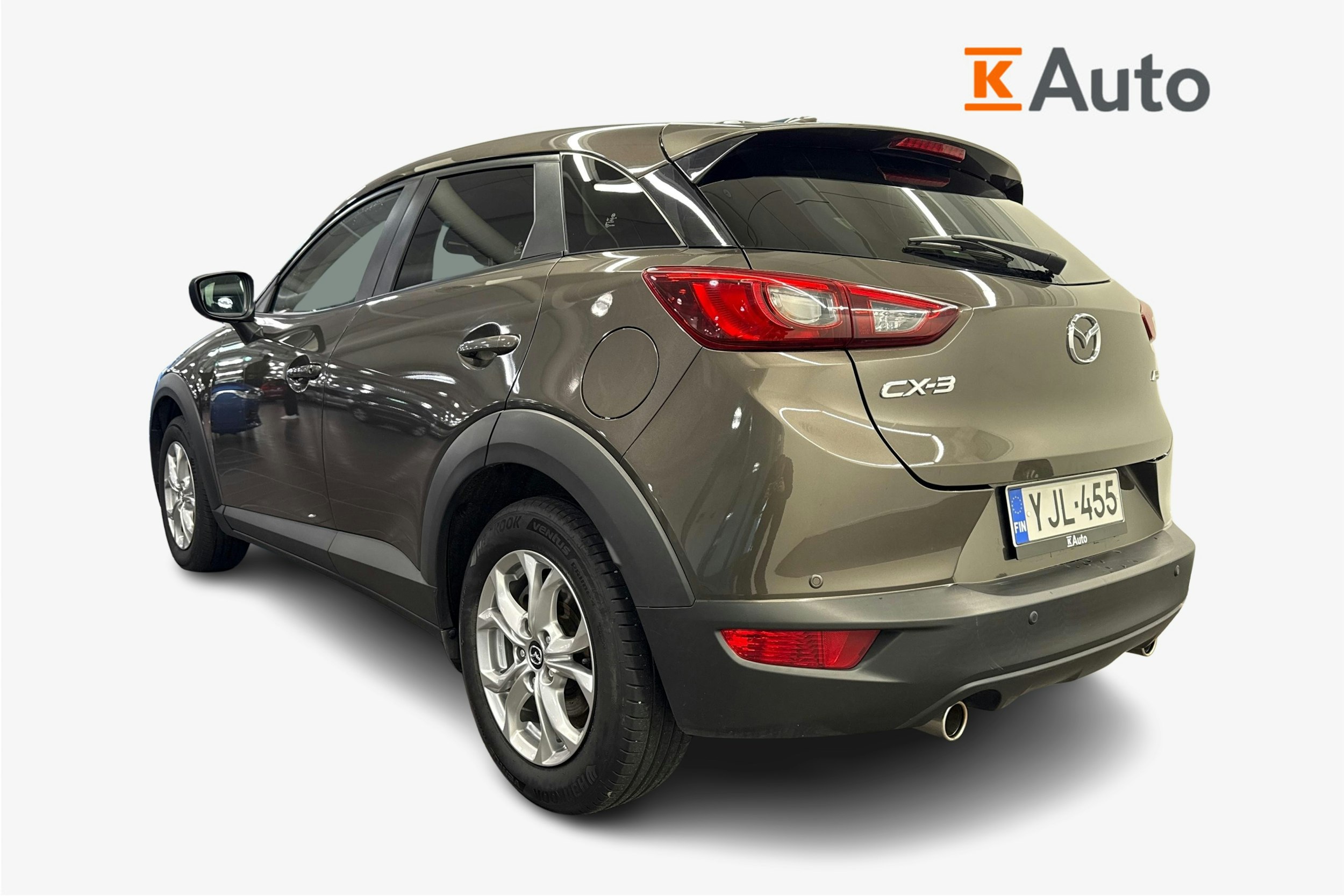 Harmaa Mazda cx-3 2018 kuva 2.