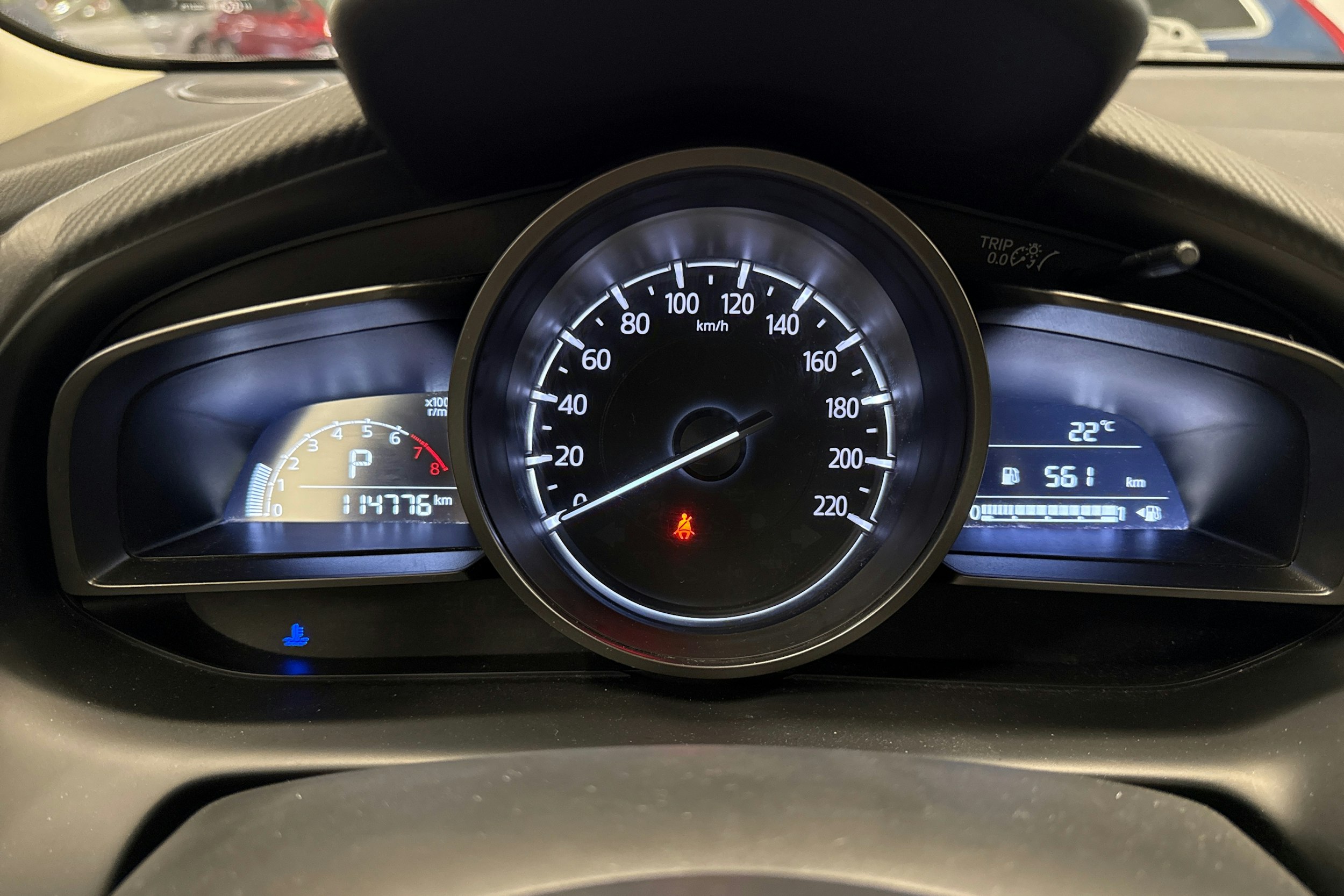 Harmaa Mazda cx-3 2018 kuva 11.