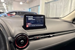 Harmaa Mazda cx-3 2018 kuva 16.