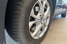 harmaa Mazda CX-3 2019 kuva 10.