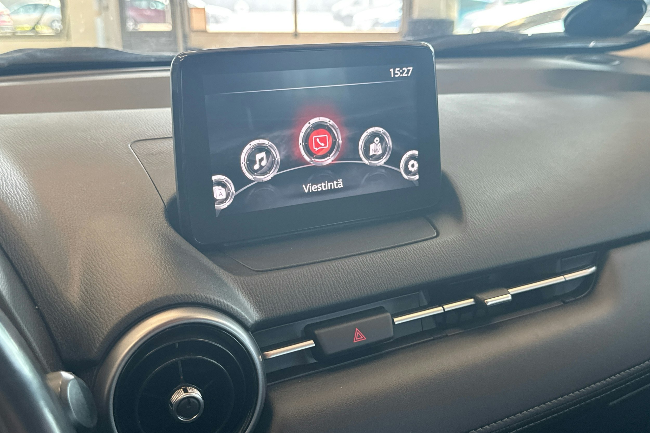 harmaa Mazda CX-3 2019 kuva 14.