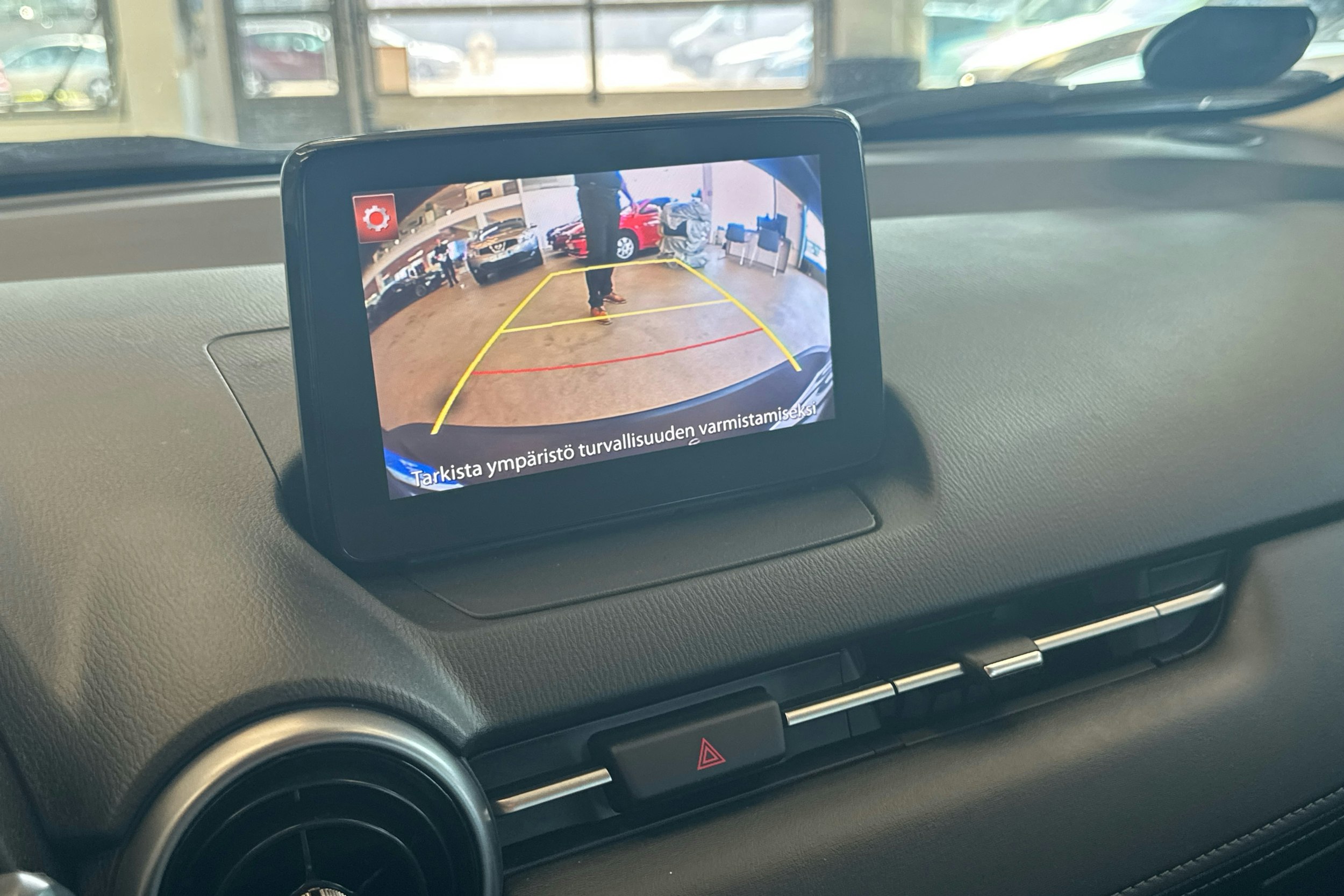 harmaa Mazda CX-3 2019 kuva 15.