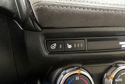 met. musta Mazda CX-3 2019 kuva 20.