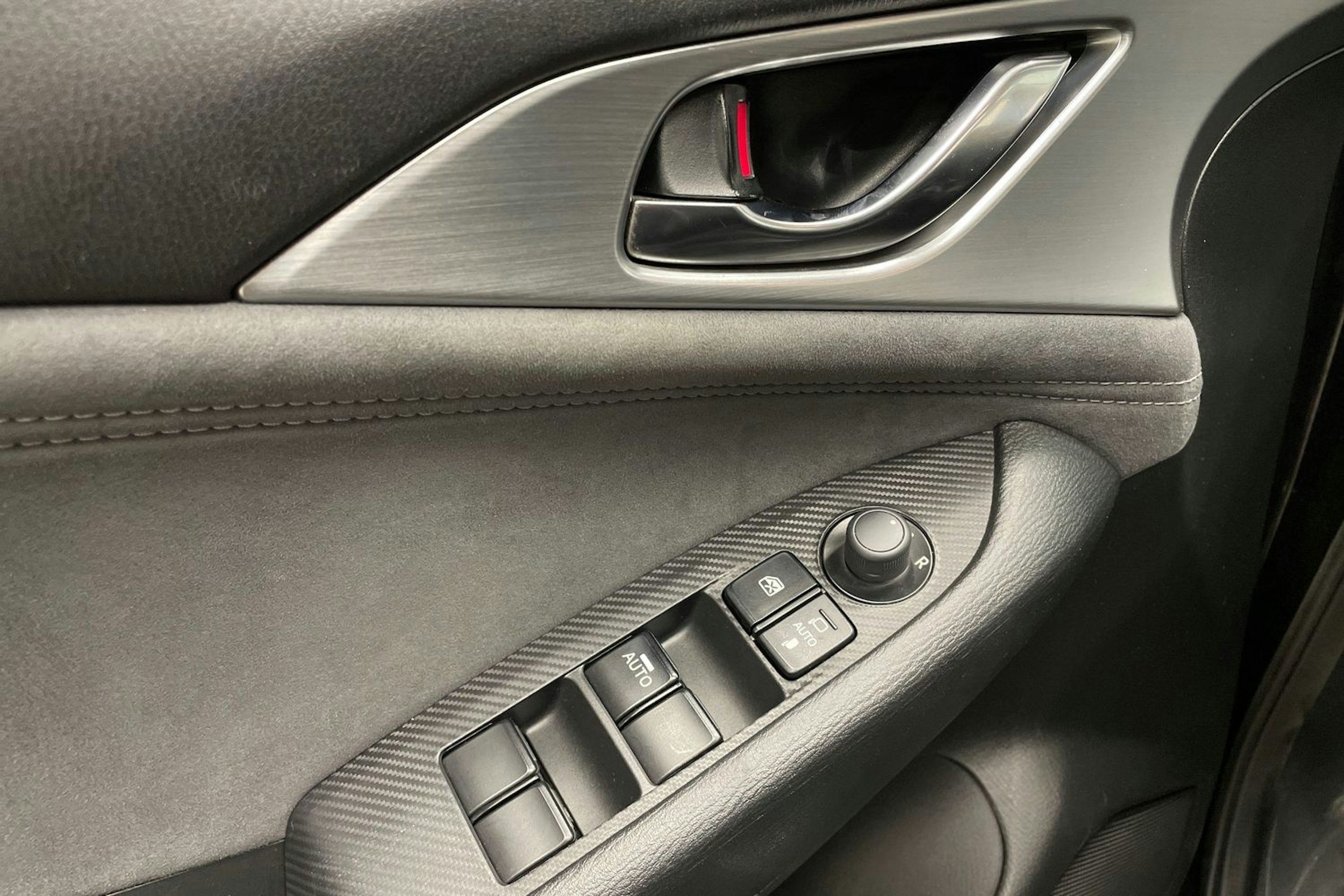 musta Mazda CX-3 2019 kuva 26.