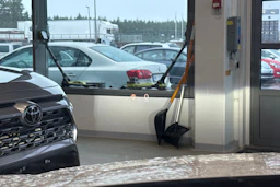 valkoinen Mazda CX-30 2020 kuva 8.