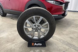 punainen Mazda CX-30 2020 kuva 21.