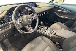 valkoinen Mazda CX-30 2021 kuva 6.