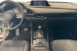 valkoinen Mazda CX-30 2021 kuva 7.
