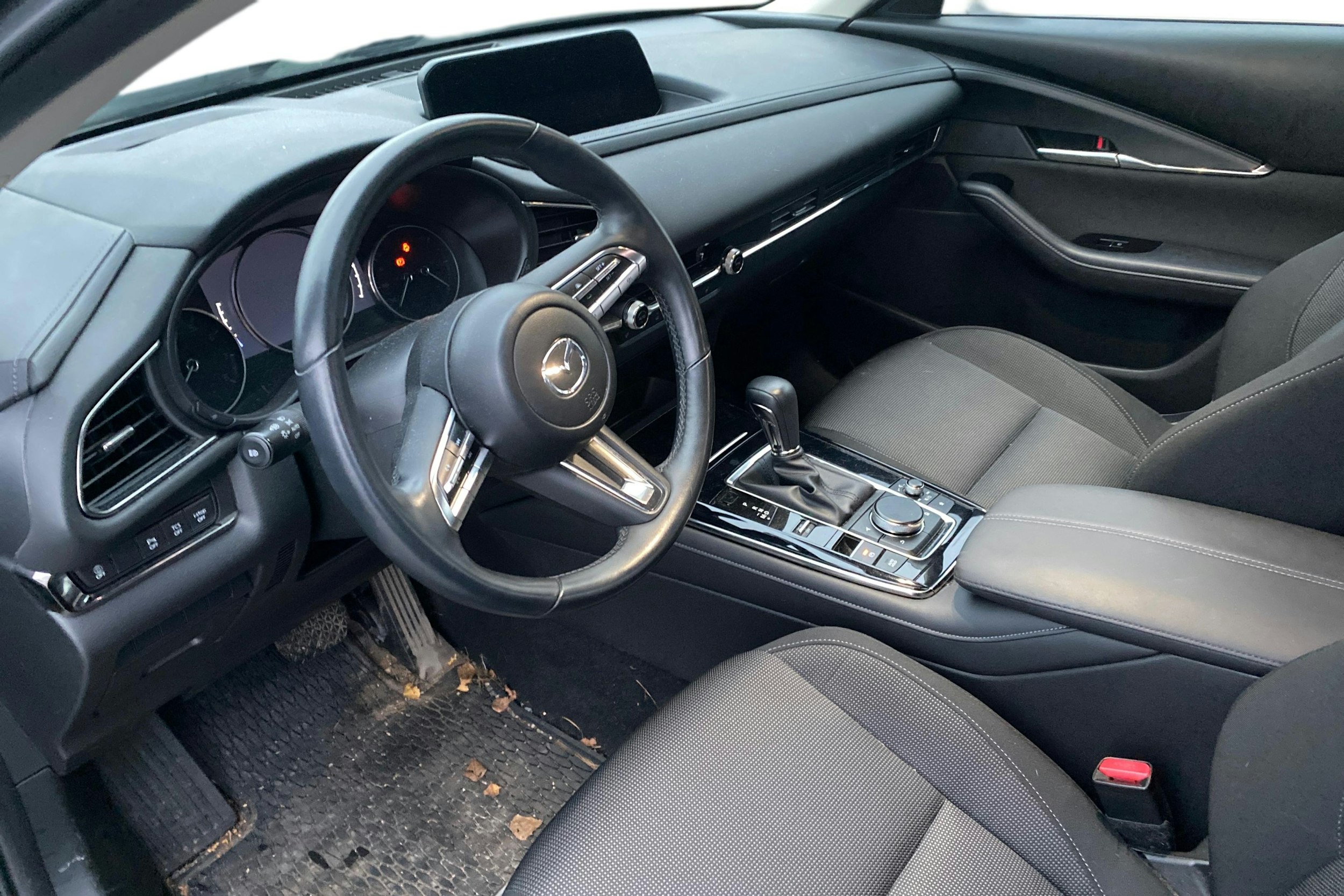 harmaa Mazda CX-30 2022 kuva 3.