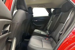 punainen Mazda CX-30 2024 kuva 10.